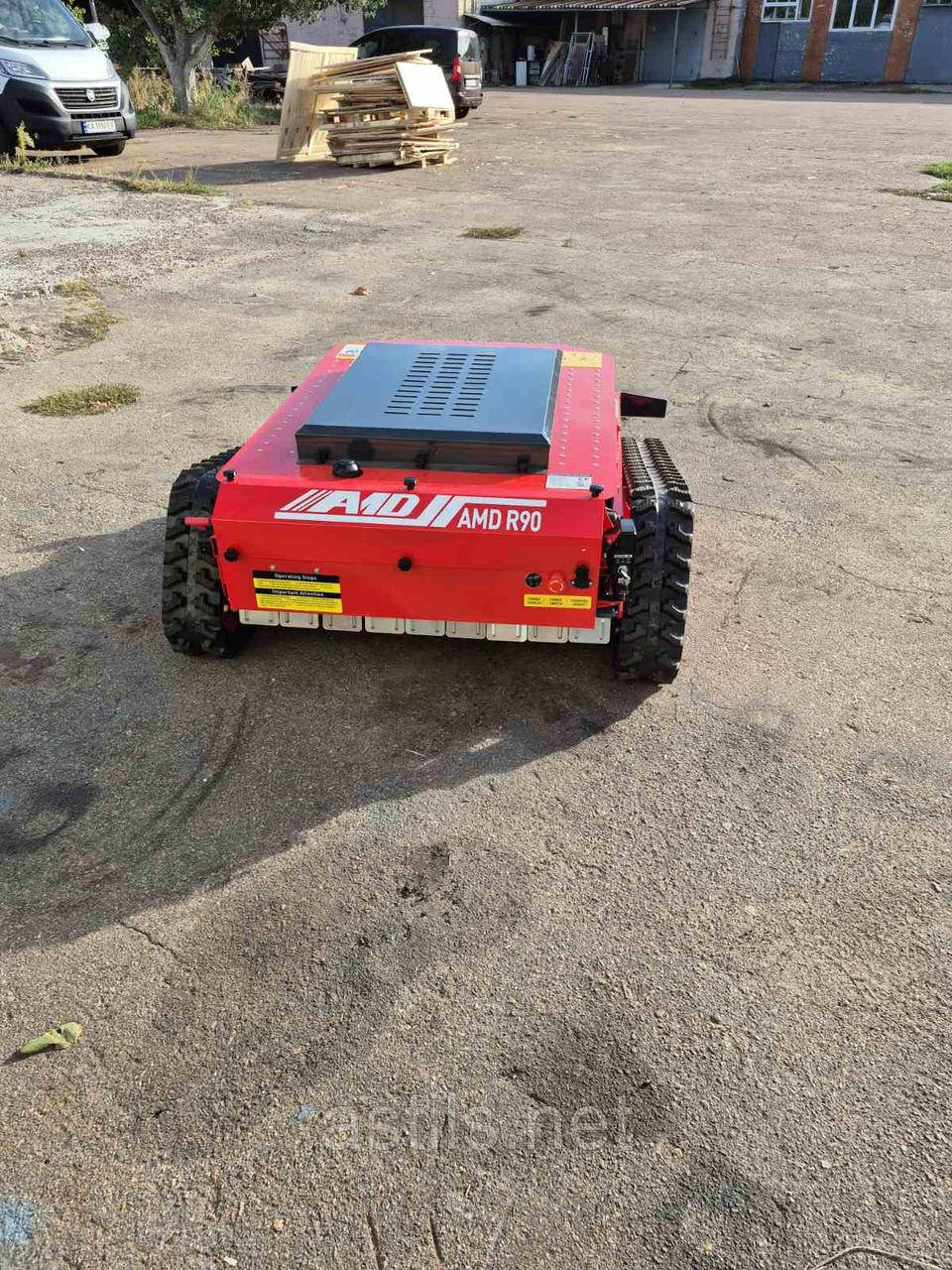 Газонокосарка-робот на дистанційному керуванні, фото 1