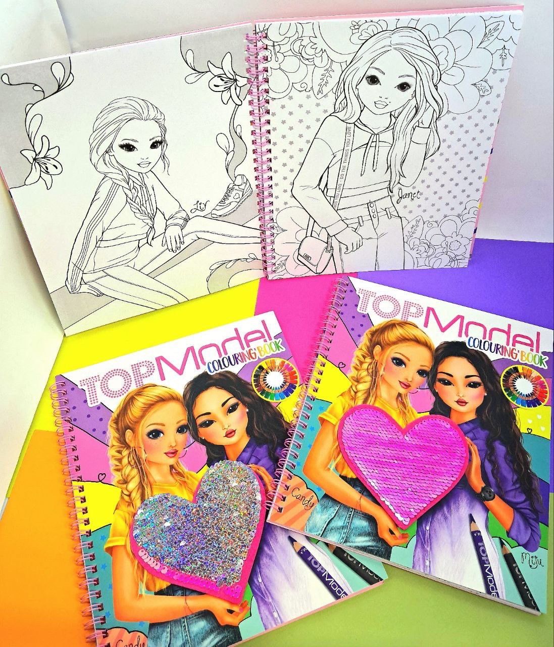 Альбом-розмальовка Моделі 20 аркушів 24*20 см, фото 1