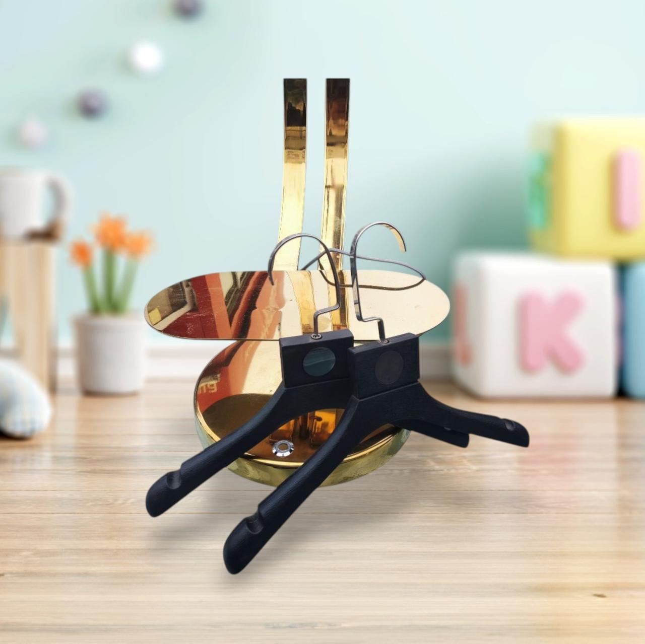 Дитячі плічки вішалки тремпеля 32 см чорні пластикові з золотим гачком для дитячого одягу 5 шт., фото 1