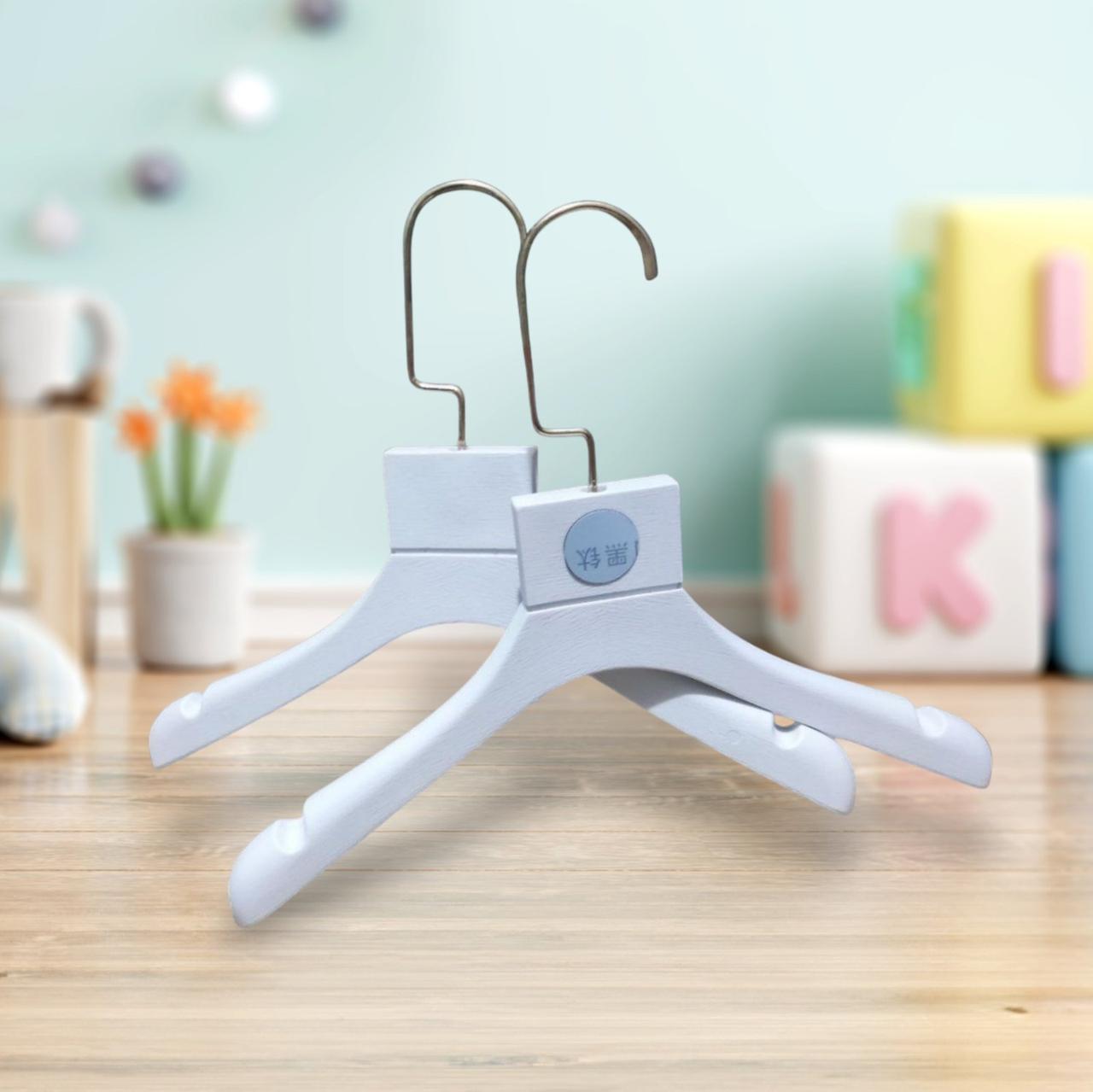 Дитячі плічки вішалки тремпеля 32 см білі пластикові з золотим гачком для дитячого одягу 5 шт., фото 1