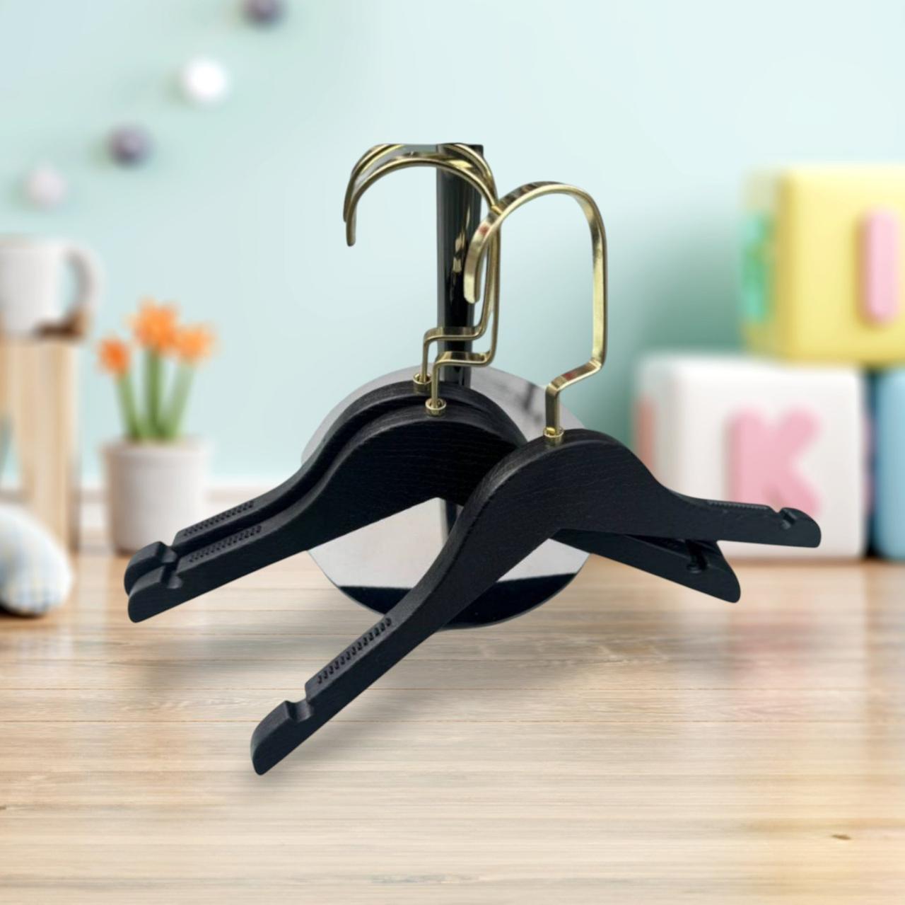 Дитячі плічки вішалки тремпеля 32 см чорні пластикові з золотим гачком для дитячого одягу 5 шт., фото 1