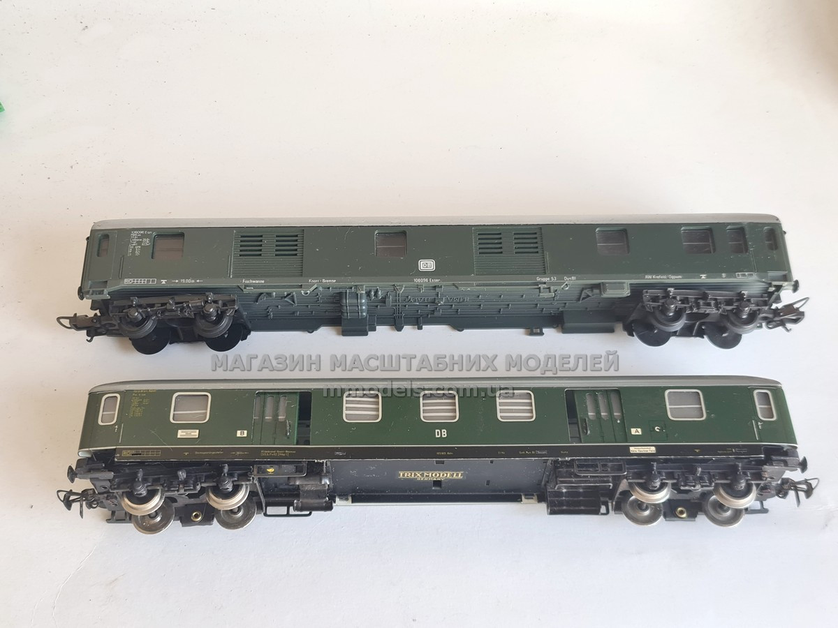 TRIX 2 вагона під відновлення або запчастини, масштабу 1/87, H0, фото 1