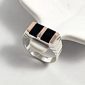 Перстень чоловічий срібло з золотом і чорним каменем альпінітом