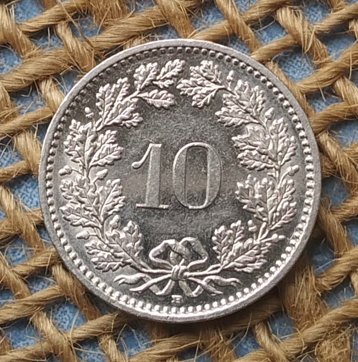 10 раппен 2010 року. Швейцарiя, фото 1