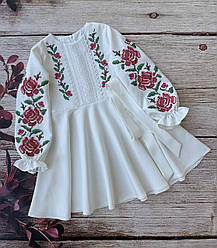 Сукня вишита для дівчаток білого кольору з вишивкою хрестиком і мереживом розміри 110, 116, 128