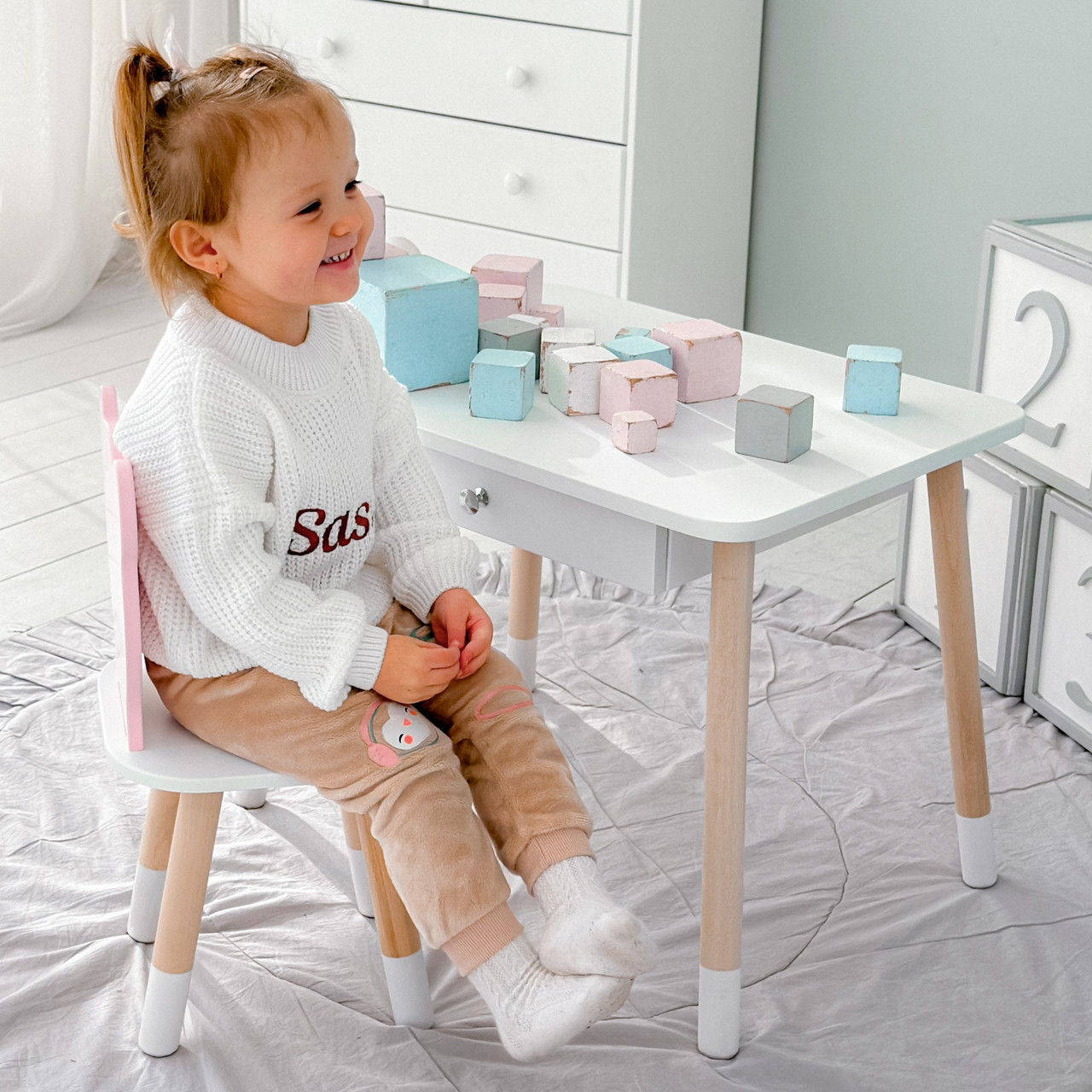 Стіл прямокутний з шухлядою 46х60х45 і стілець мордочка медвежа 26х26х24, столик та стільчик для дитячої кімнати, білий з рожевим, фото 1