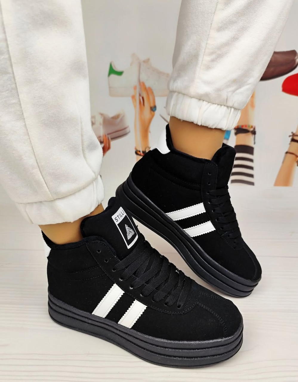 Кросівки жіночі зимові Stilli хайтопи чорні (HB980-2), фото 1