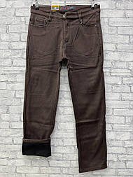 Чоловічі прямі джинси на утепленні на флісі у коричневому кольорі