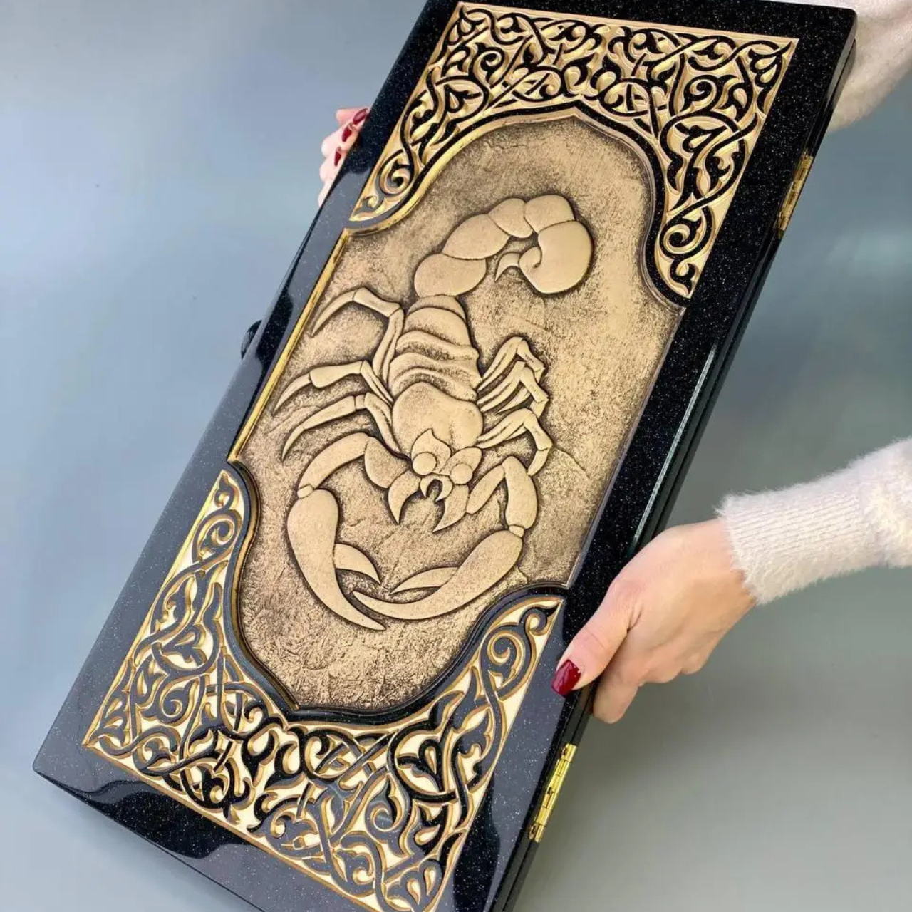 Нарди з чорного каменю знак зодіаку Скорпіон 58×28×4,5см, фото 1