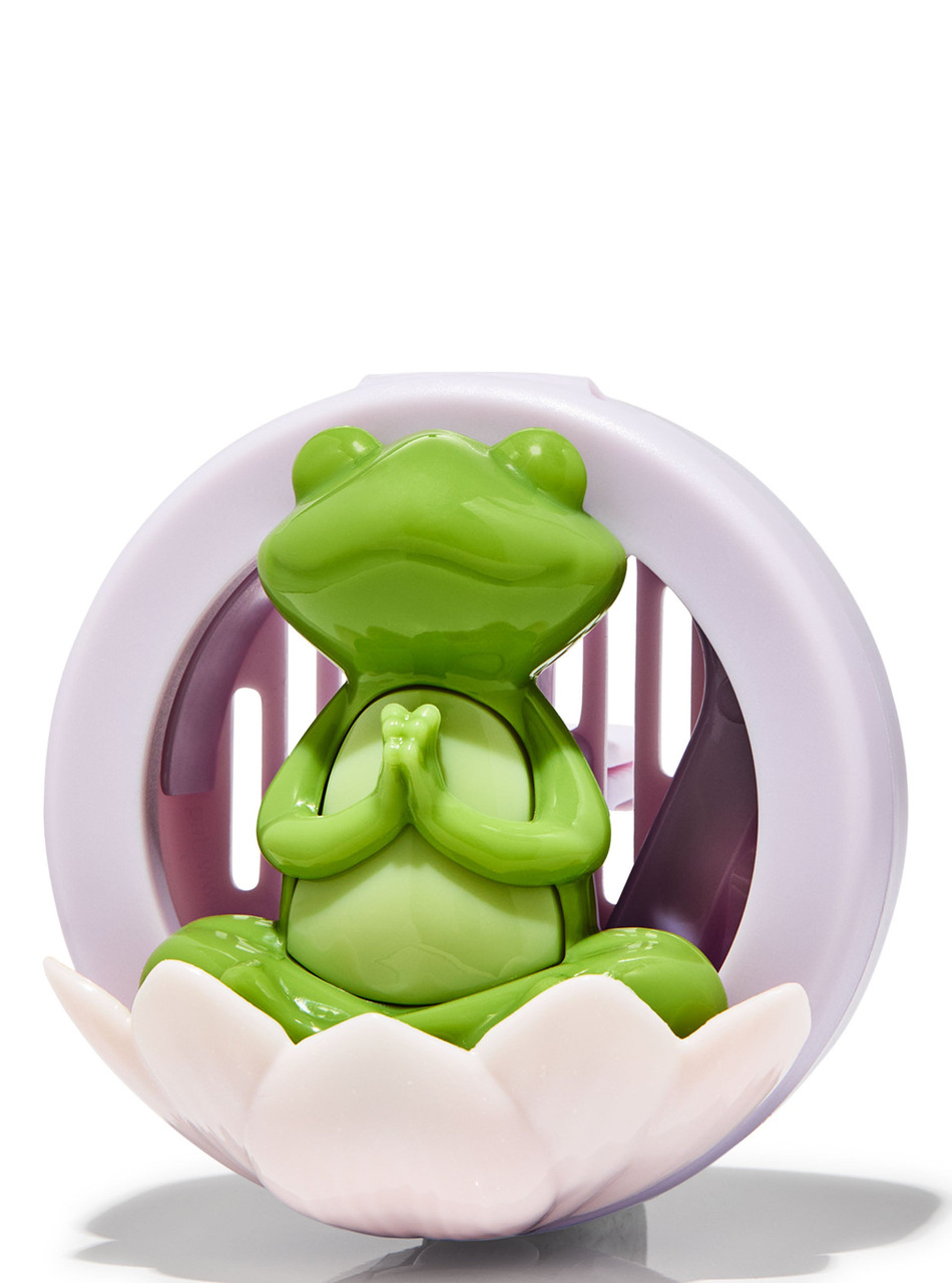 Тримач для ароматизатора в авто Bath & Body Works — Yoga Frog Car Fragrance Holder, фото 1