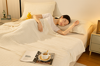 Плед флісовий полуторний "Хвиля" 160х210 см Молочний