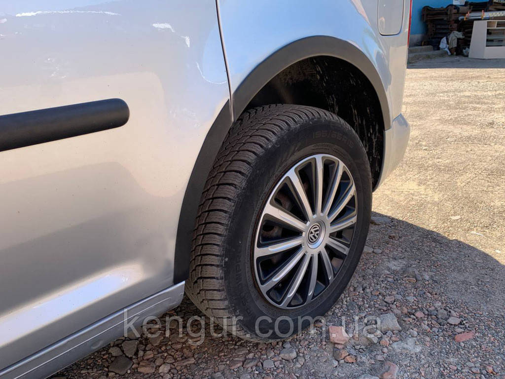 Накладки на арки (чорний мат) Коротка база, 1 бічна (пластик) для Volkswagen Caddy 2010-2015 рр, фото 1