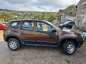 Молдинги з виступами (4 шт, пластикові) DDU - Україна для Dacia Duster 2008-2018 рр