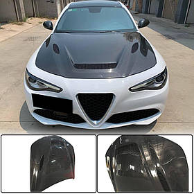 Капот V1 (Карбон) для Alfa Romeo Giulia 2016-2022 рр