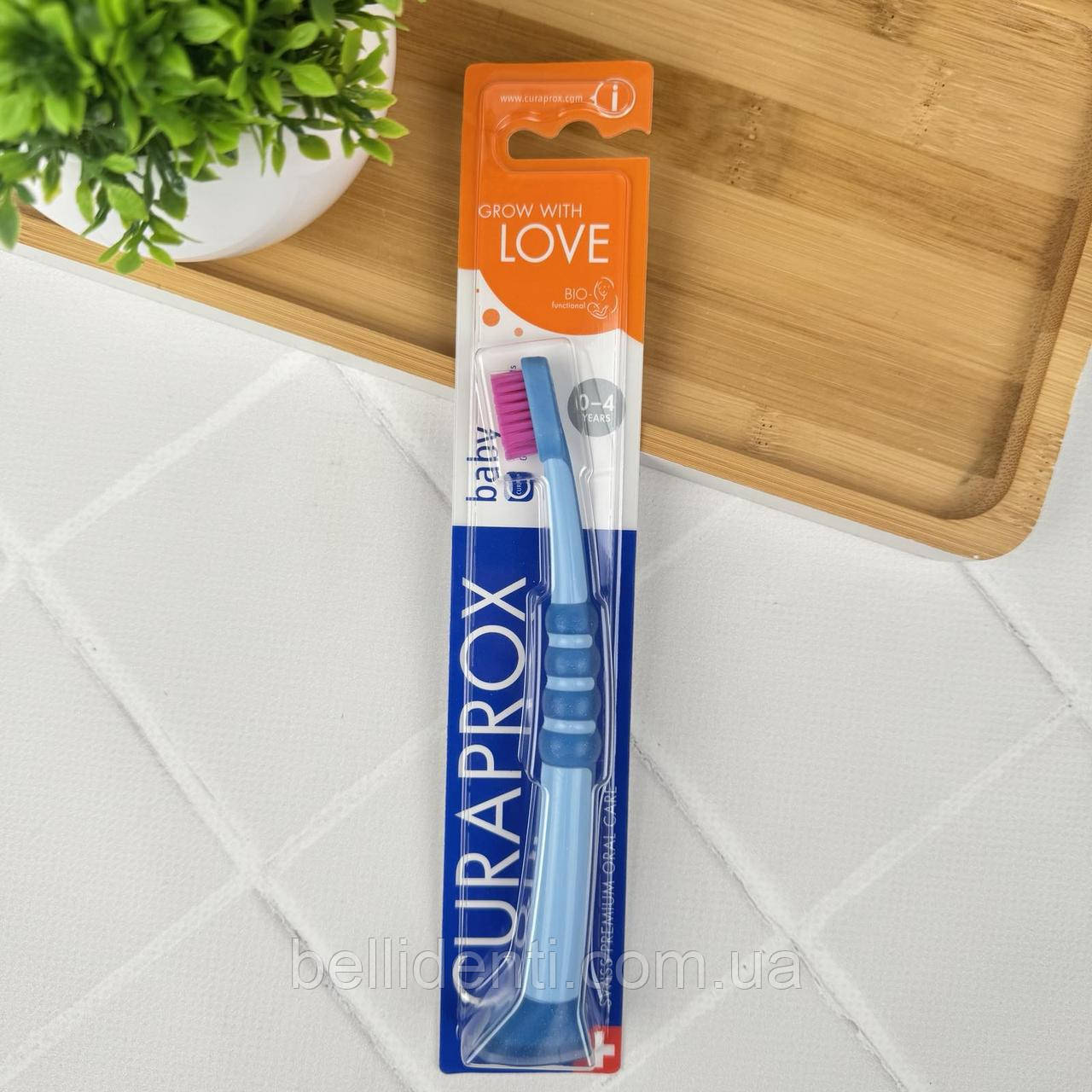 Зубна щітка Curaprox Baby CuraKid CS 5500 (від 0 до 4 років) синя з рожевою щетиною, 1 шт