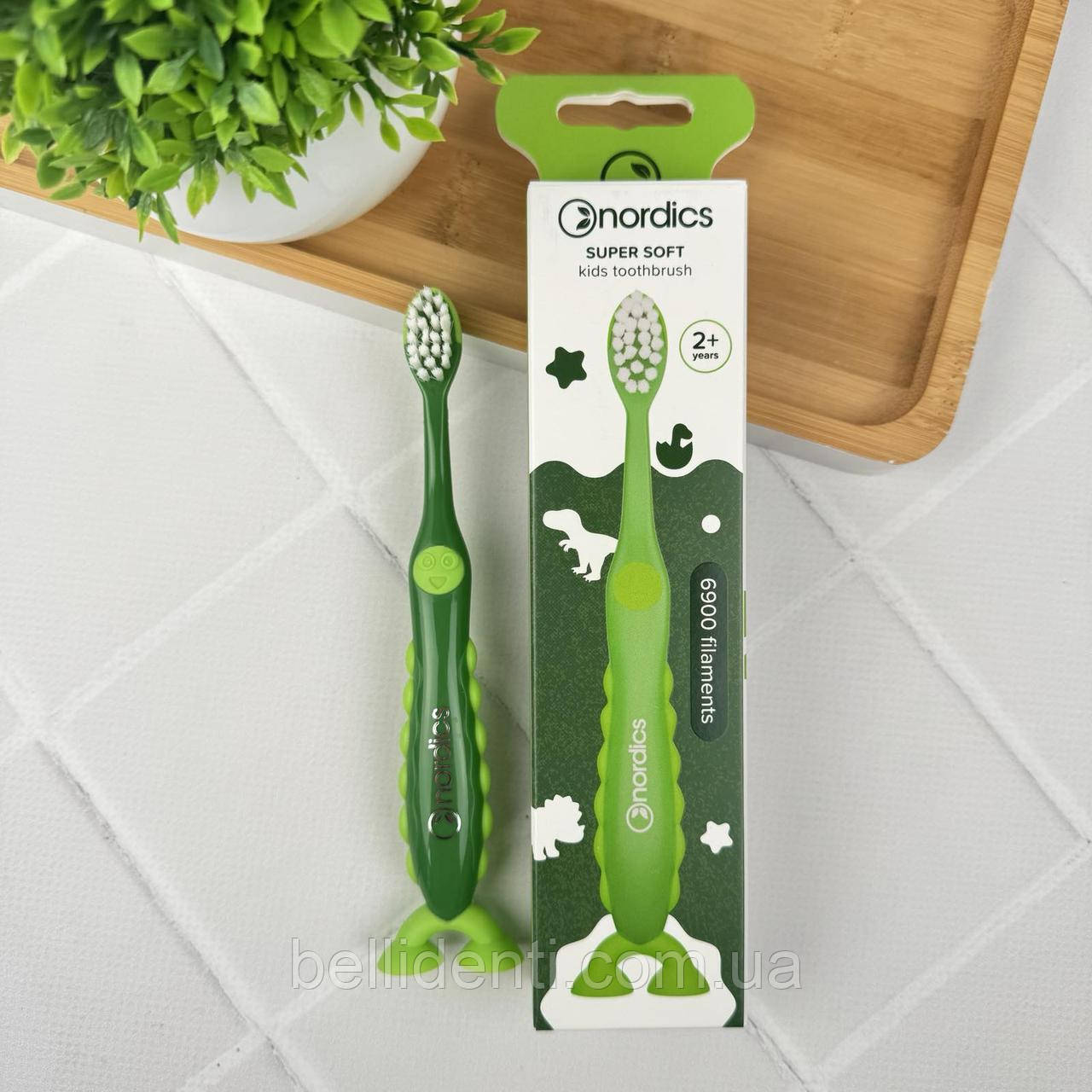Дитяча зубна щітка Nordics Kids 6900 зелена  від 2 років (super soft), 1 шт