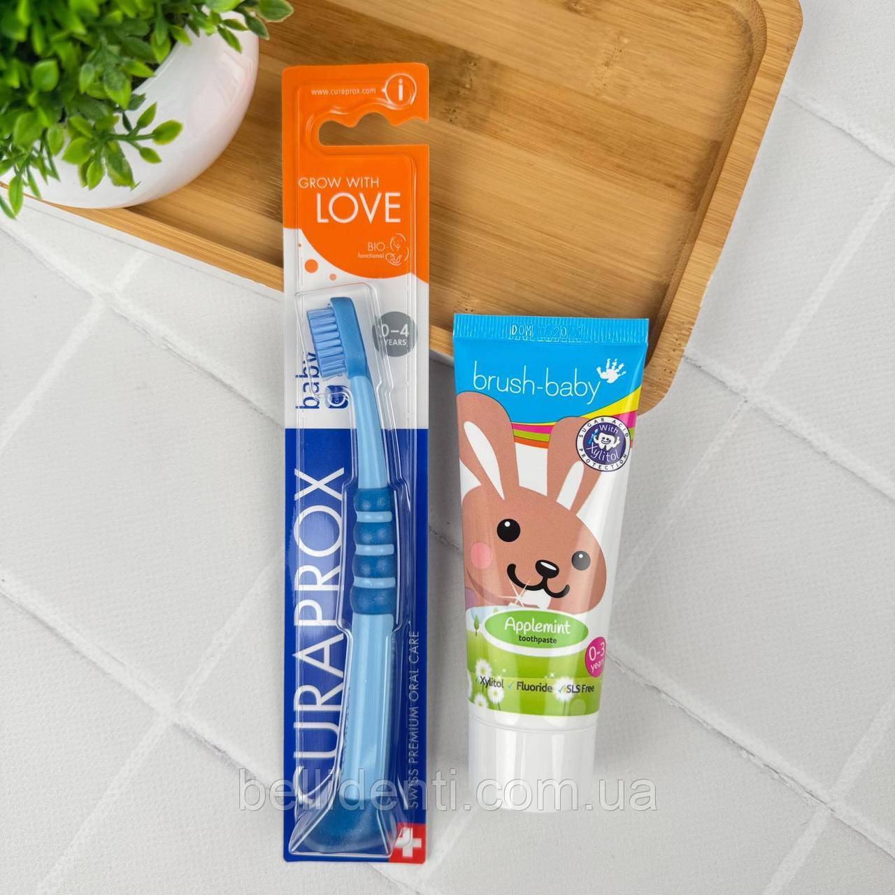 Набір від 0 до 3 років (щітка синя з синім Curaprox Baby CuraKid + паста Brush-Baby зайчик, 50 мл), фото 1