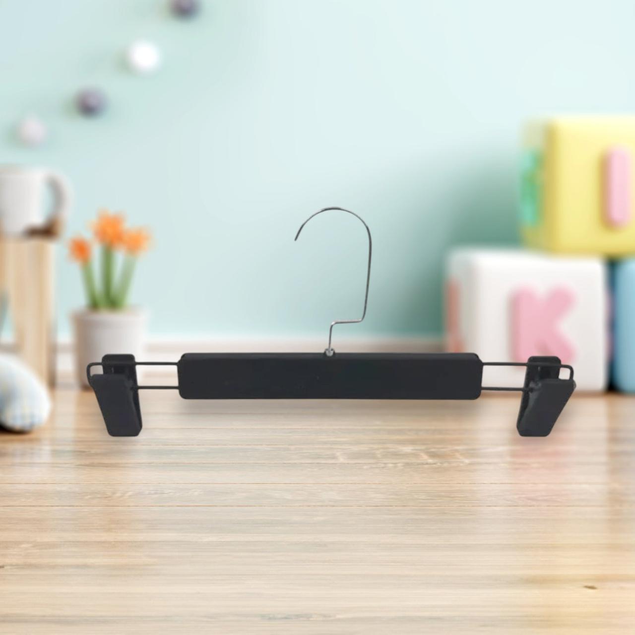 Дитячі плічки вішалки тремпеля 32 см чорні з прищіпками з хромованим гачком для дитячого одягу упаковка 5 шт, фото 1