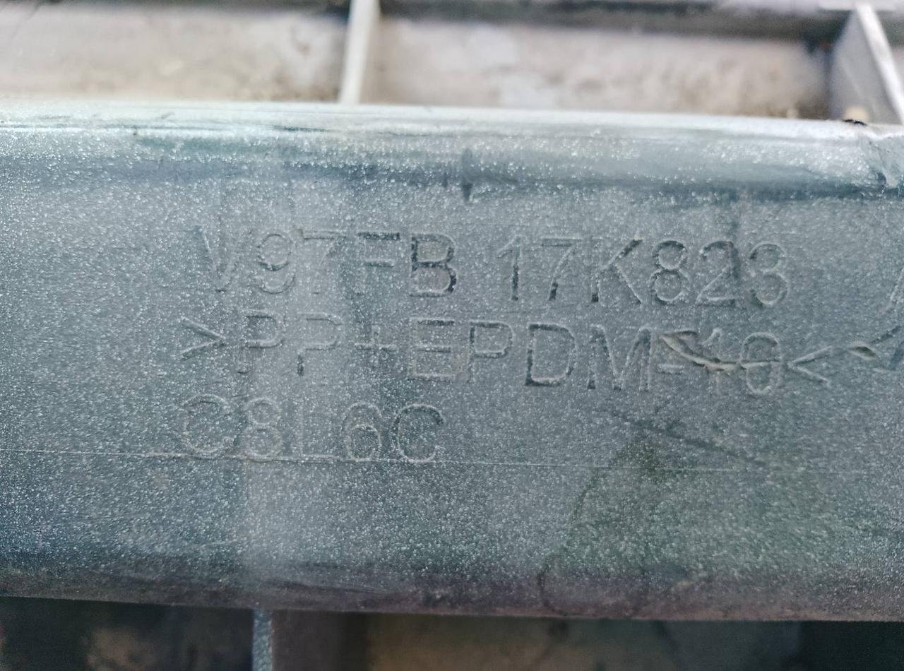 Вітаю зацікавлених на авто розборці Чемпіон !!!<br />
 Предметом оголошення є&nbsp;Бампер Задній Ford Puma 1997 - 2002 V97FB17K823&nbsp;<br />
 Фактичний стан на фото. Гарантія 14 днів на встановлення та перевірку<br />
 Висилаємо по всій Україні по передоплаті на транспортні витрати!<br />
 Наявність та асортимент на складі постійно змінюються.<br />
 Точні деталі уточняйте по телефону +380973363743 — фото 3