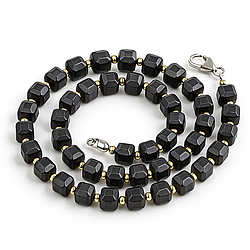 Шунгіт 7х7 намисто, 0639ОШ