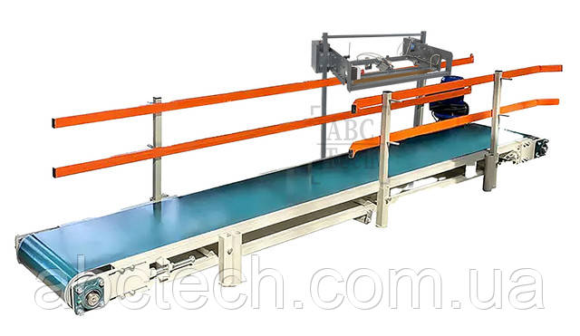 Варіант компонування зварювача з транспортером, що відводить.