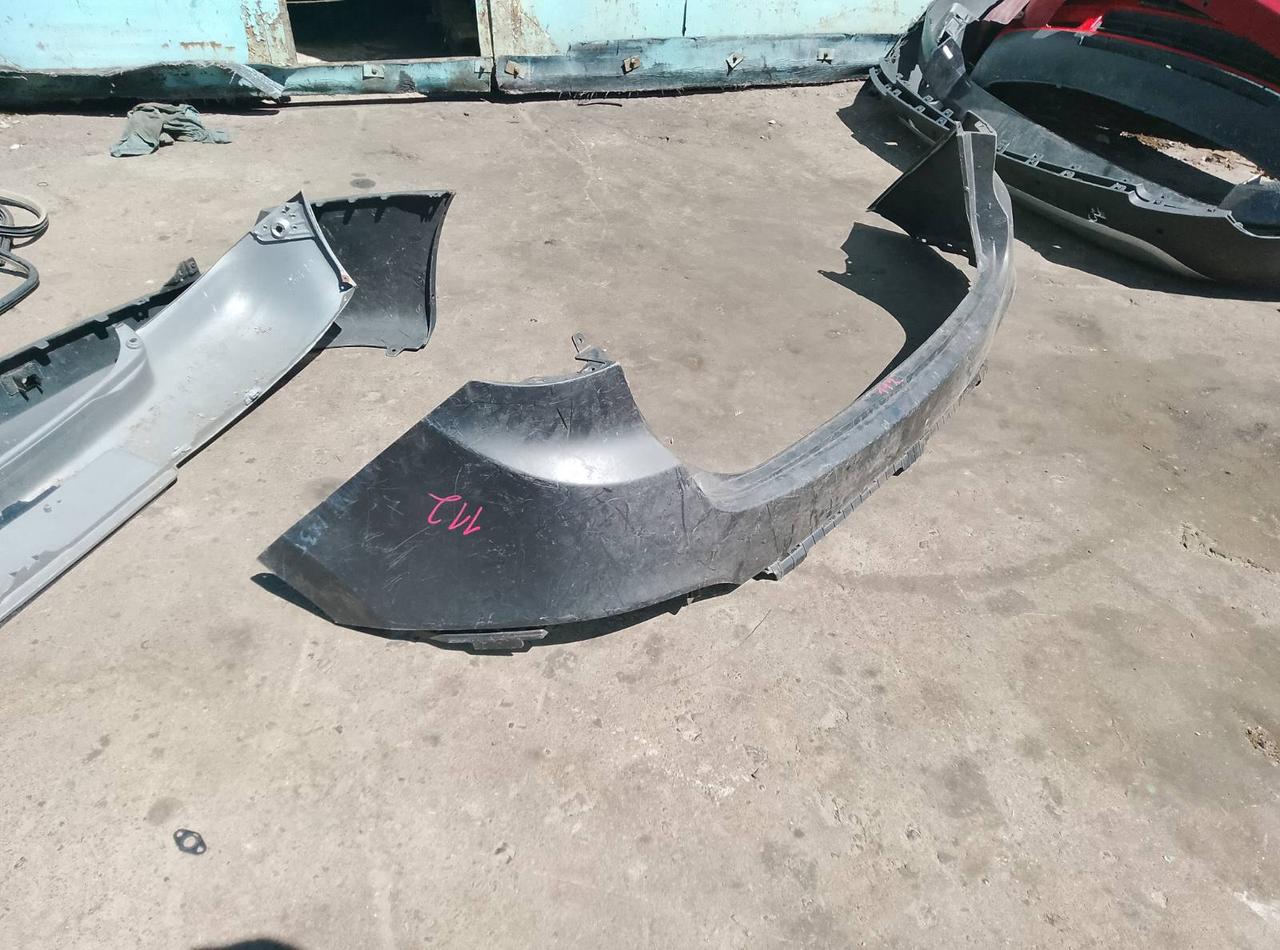 Вітаю зацікавлених на авто розборці Чемпіон !!!<br />
 Предметом оголошення є&nbsp;Бампер Задній Hyundai ix35 09-15 866122Y000<br />
 Фактичний стан на фото. Гарантія 14 днів на встановлення та перевірку<br />
 Висилаємо по всій Україні по передоплаті на транспортні витрати!<br />
 Наявність та асортимент на складі постійно змінюються.<br />
 Точні деталі уточняйте по телефону +380973363743 — фото 2