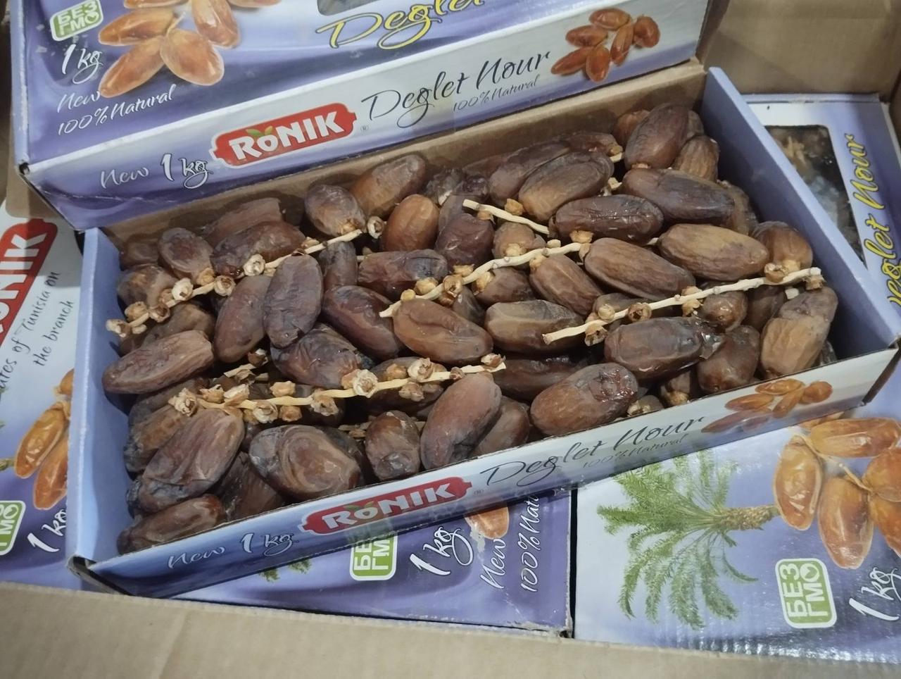 Фініки натуральні на гілці 1кг Туніс,в ящику 12 упакувань