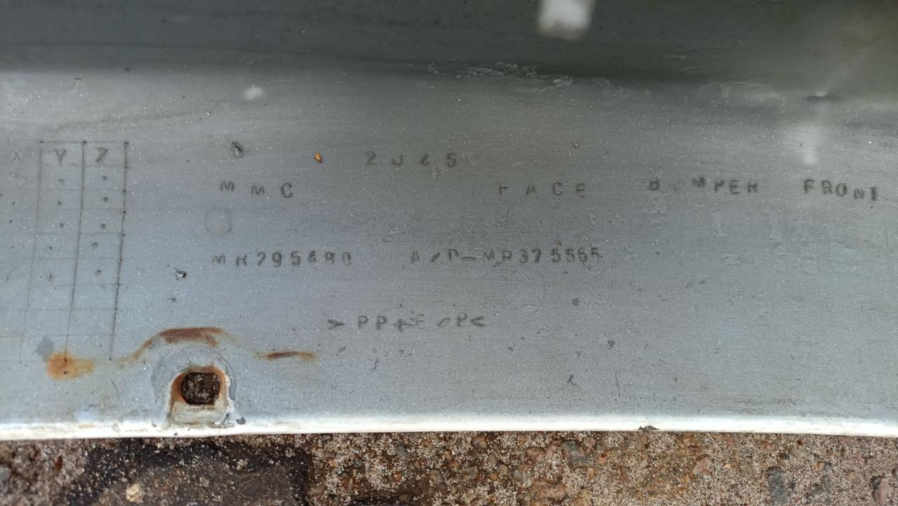 Вітаю зацікавлених на авто розборці Чемпіон !!!<br />
 Предметом оголошення є&nbsp;Бампер Передній Mitsubishi Space Wagon III 1998-2004 MR392857<br />
 Фактичний стан на фото. Гарантія 14 днів на встановлення та перевірку<br />
 Висилаємо по всій Україні по передоплаті на транспортні витрати!<br />
 Наявність та асортимент на складі постійно змінюються.<br />
 Точні деталі уточняйте по телефону +380973363743 — фото 2