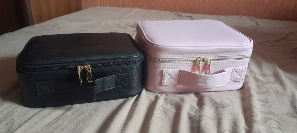 Портативная кожаная косметичка с зеркалом и подсветкой 26x23x11 см PINK SN27 - фото покупателей 1