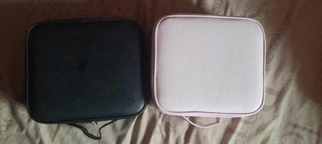 Портативная кожаная косметичка с зеркалом и подсветкой 26x23x11 см PINK SN27 - фото покупателей 2