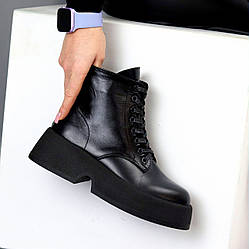 Чорні шкіряні зимові черевики на масивній товстій підошві 37