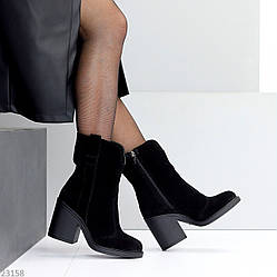 Чорні замшеві високі черевики ковбойки на середньому підборі