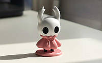 Мила рожева фігурка лицаря з Hollow Knight