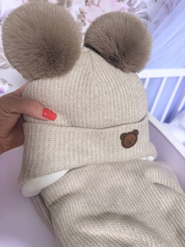 Зимовий комплект з помпонами шапка+хомут 48-50-52-54 розмір - фото покупців 1