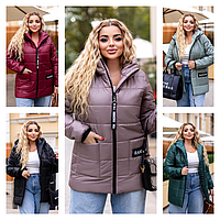 Зимова жіноча куртка