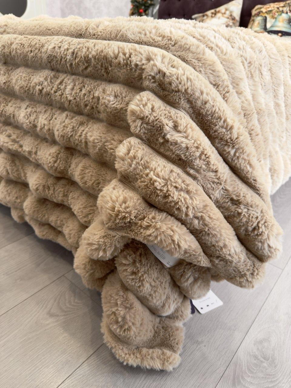 Покривало зі штучного хутра класа Люкс "Шиншила-шарпея" 200*230, фото 1