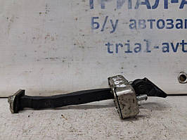 Обмежувач дверей задній лівий Infiniti