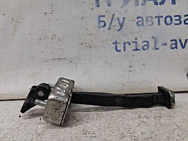 Обмежувач дверей задній правий Infiniti