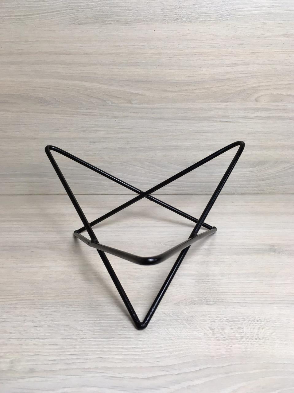 Підставка під тарілки трикутна, біла, 26х23х20 см