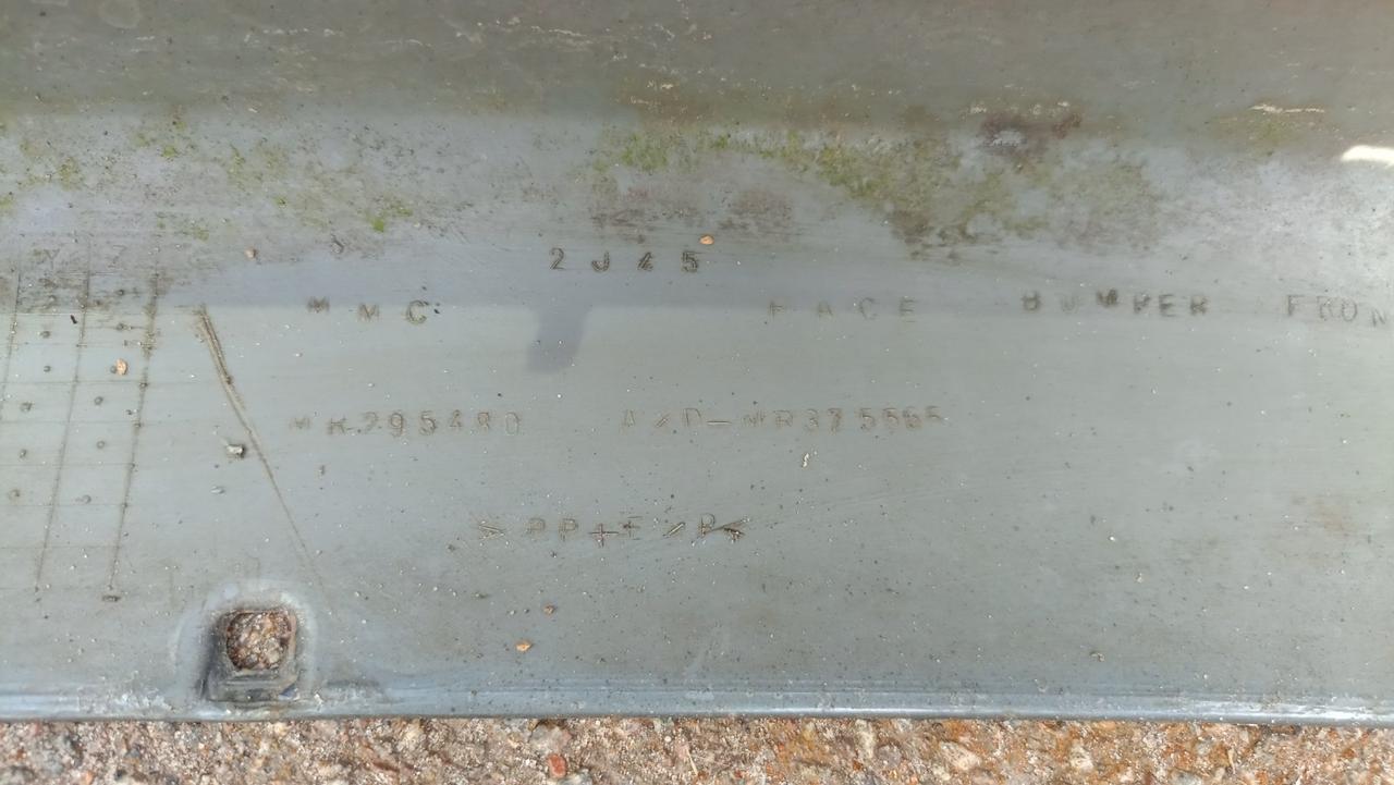 Вітаю зацікавлених на авто розборці Чемпіон !!!<br />
 Предметом оголошення є&nbsp;Бампер Передній Mitsubishi Space Wagon III 1998-2004 MR392857&nbsp;<br />
 Фактичний стан на фото. Гарантія 14 днів на встановлення та перевірку<br />
 Висилаємо по всій Україні по передоплаті на транспортні витрати!<br />
 Наявність та асортимент на складі постійно змінюються.<br />
 Точні деталі уточняйте по телефону +380973363743 — фото 2