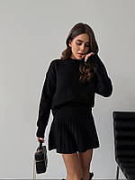 Жіночий в язаний костюм двійка: светр і спідниця