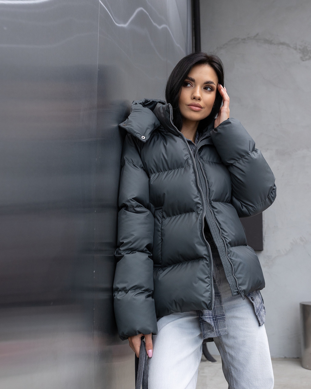 Жіночий зимовий пуховик-пуфер Корсика оверсайз зі знімним капюшоном, тепла куртка з біопухом 40–46 малахіт, фото 1