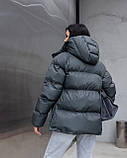 Жіночий зимовий пуховик-пуфер Корсика оверсайз зі знімним капюшоном, тепла куртка з біопухом 40–46 малахіт, фото 7