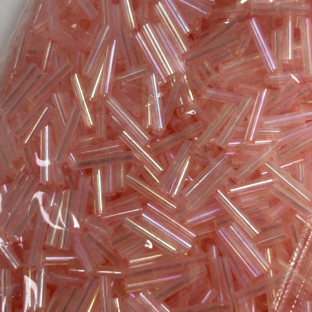 Стеклярус ровний, колір Rose Peach, довжина 9мм, 10 гр