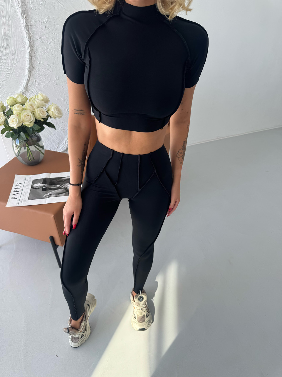 Жіночий чорний костюм графітовий з топом і лосинами, фітнес-костюм для залу, спорту та йоги із швами назовні S - фото 1 - id-p2795081036