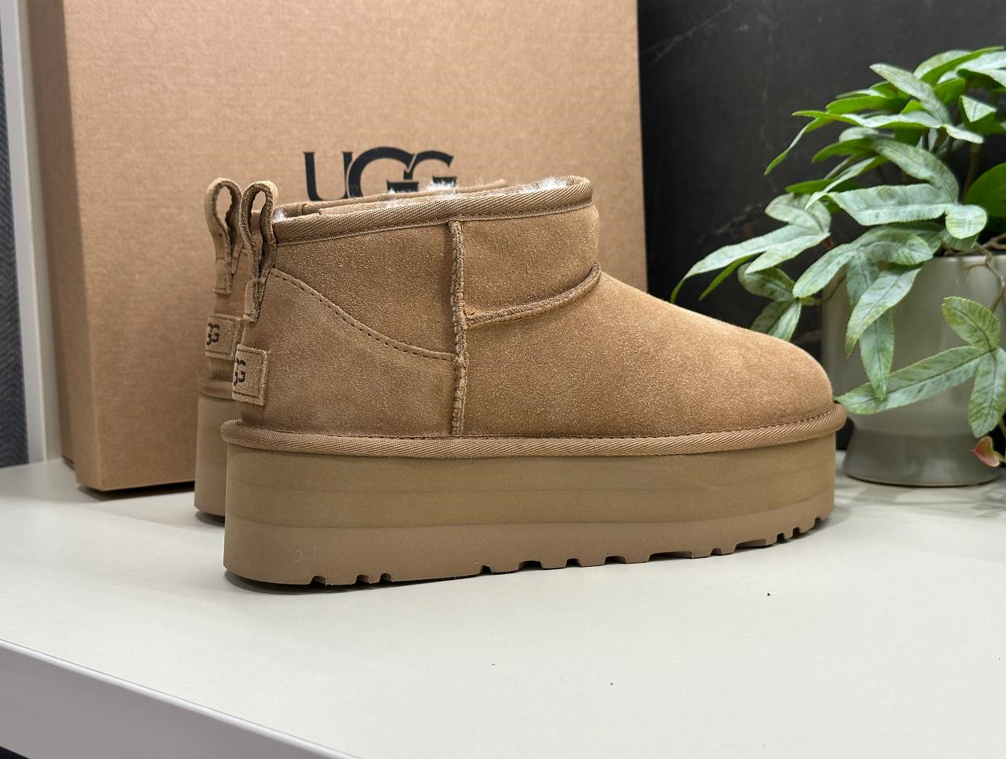 Зимові жіночі UGG Mini Platform XL Ginger beige УГГІ замшеві бежеві на платформі, фото 1