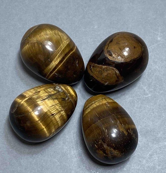 Уцінка! Яйце сувенір з натурального каменю Тигрове око d-35х25+-мм (пошкодження), фото 1