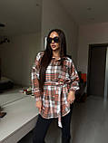 Тепла жіноча кашемірова сорочка в жовтогарячу карту з поясом, фото 2