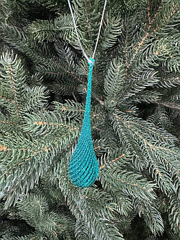 Новорічна ялинкова блискуча іграшка Крапля блакитного кольору 14,5*3,5 см, підвіска на ялинку