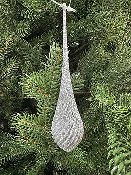 Новорічна ялинкова блискуча іграшка Крапля сріблястого кольору 14,5*3,5 см, підвіска на ялинку